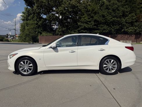 Used 2015 INFINITI Q50 AWD w/ Moonroof Package image 21