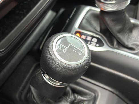 Used 2020 Jeep Gladiator Sport w/ Quick Order Package 24S AWD/4WD image 34