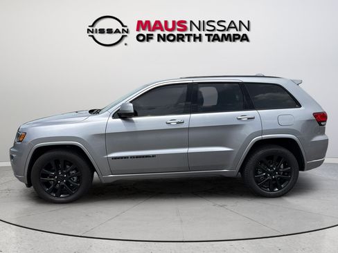 Used 2021 Jeep Grand Cherokee Laredo X RWD image 5