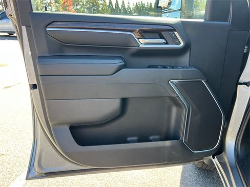 Certified 2024 GMC Sierra 2500 SLE w/ SLE Value Package; image 10