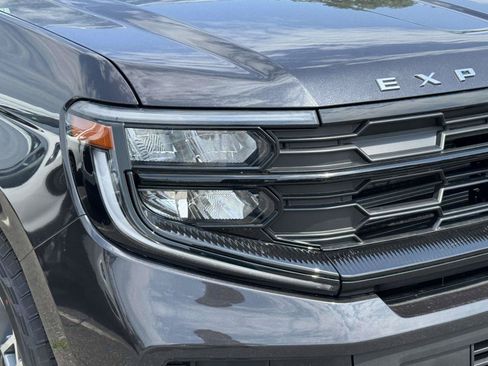 New 2026 Ford Expedition Active AWD/4WD image 8