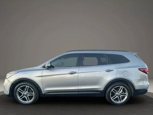 Used 2017 Hyundai Santa Fe FWD image 15