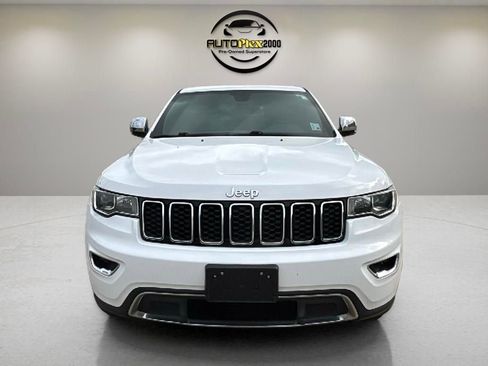 Used 2021 Jeep Grand Cherokee Limited w/ Luxury Group II image 2
