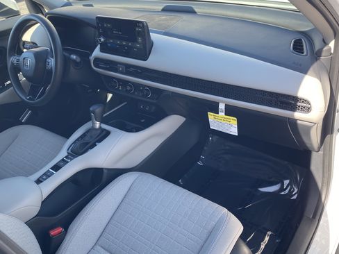 Certified 2026 Honda HR-V LX image 10