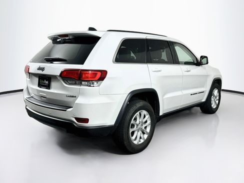 Used 2022 Jeep Grand Cherokee Laredo E RWD image 9