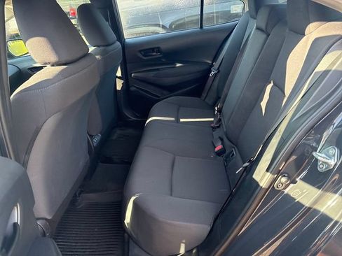 Used 2025 Toyota Corolla LE FWD image 9