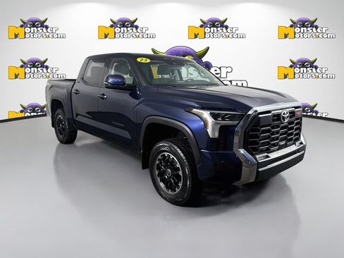 Used 2023 Toyota Tundra SR5 AWD/4WD image 3