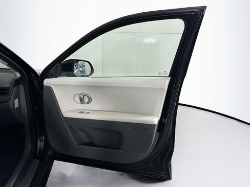 Used 2024 Hyundai Ioniq 5 SEL image 31