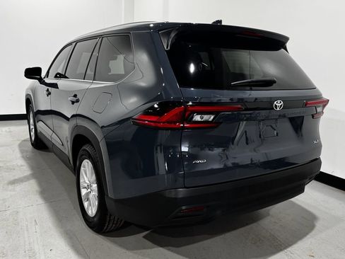 Used 2024 Toyota Grand Highlander AWD image 37