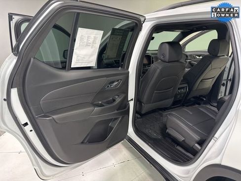 Used 2023 Chevrolet Traverse RS w/ LPO, Floor Liner Package image 29
