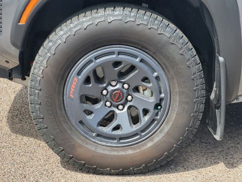 Certified 2025 Nissan Frontier PRO-4X w/ Pro Premium Package AWD/4WD image 8