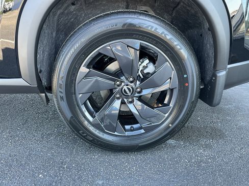 New 2026 Nissan Rogue SV image 25