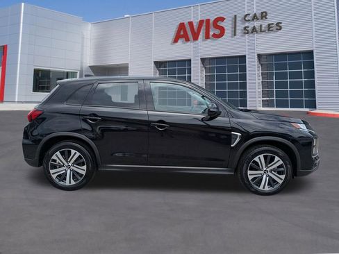 Used 2025 Mitsubishi Outlander Sport SE AWD/4WD image 5