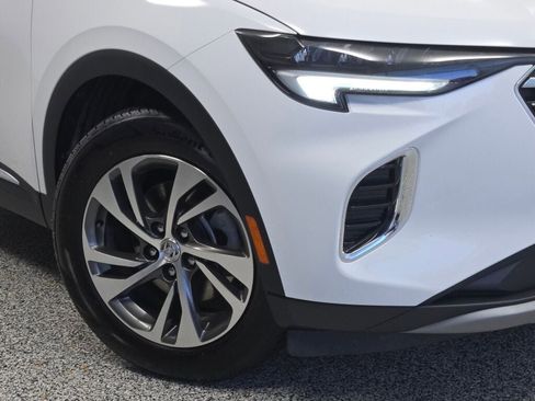 Used 2023 Buick Envision Essence image 3