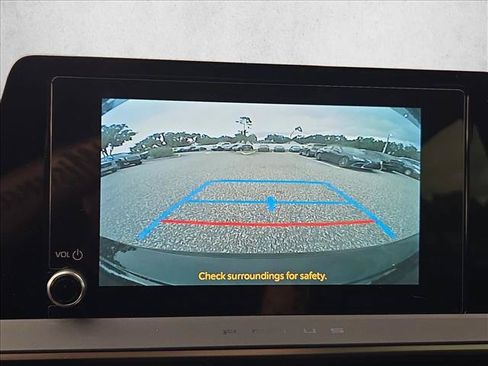 Used 2026 Toyota Prius Plug-In Hybrid FWD image 13