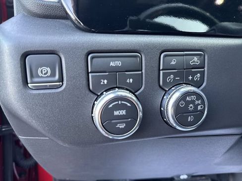 Used 2026 GMC Sierra 1500 SLT w/ SLT Premium Package AWD/4WD image 15