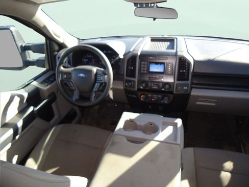 Used 2022 Ford F350 XL w/ STX Appearance Package image 12