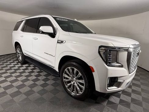 Used 2022 GMC Yukon Denali AWD/4WD image 9