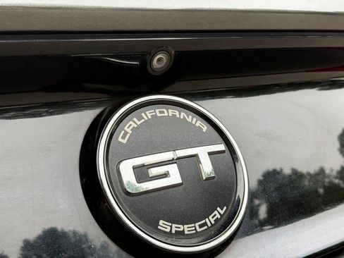 Used 2017 Ford Mustang GT Premium w/ Equipment Group 401A RWD image 10