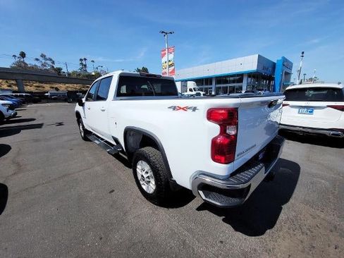 Used 2025 Chevrolet Silverado 2500 LT w/ Convenience Package AWD/4WD image 6