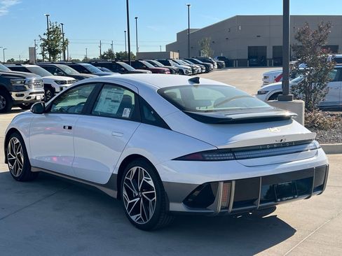 New 2025 Hyundai Ioniq 6 SEL image 9