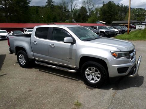 Used 2018 Chevrolet Colorado LT image 2