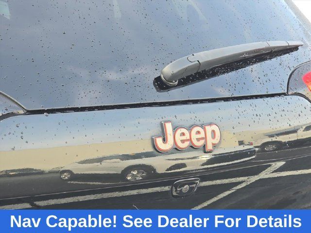 Used 2016 Jeep Cherokee 75th Anniversary FWD image 34