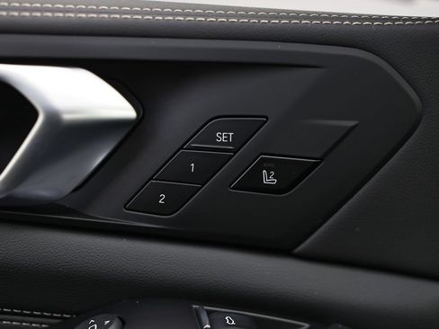 New 2026 BMW X5 M60i w/ Climate Comfort Package AWD/4WD image 17