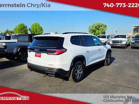 Used 2026 GMC Acadia AT4 w/ LPO, Floor Liner Package AWD/4WD image 34