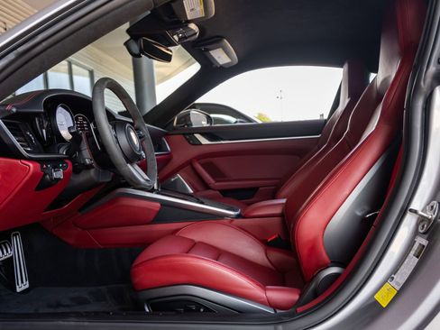 Certified 2022 Porsche 911 Turbo S AWD/4WD image 29