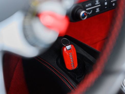 Used 2023 Ferrari F8 Tributo RWD image 12