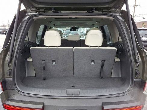 Used 2024 Hyundai Santa Fe Limited image 32