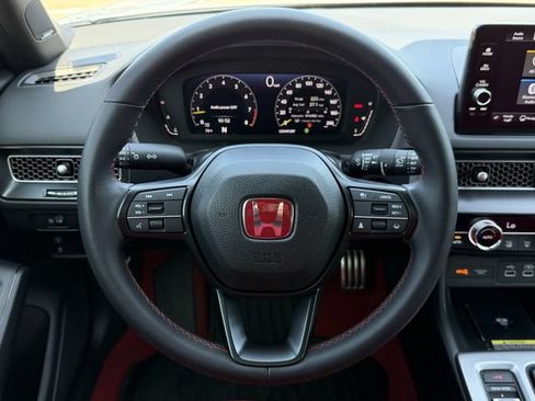 Used 2025 Honda Civic Type R image 13