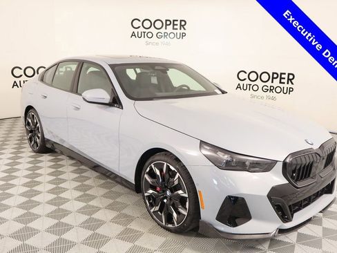 New 2025 BMW 530i xDrive w/ M Sport Package image 1