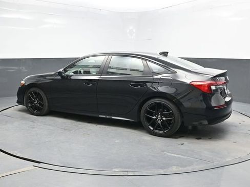 Used 2023 Honda Civic Sport image 4