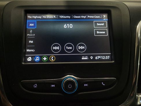 Used 2019 Chevrolet Equinox LT FWD image 25