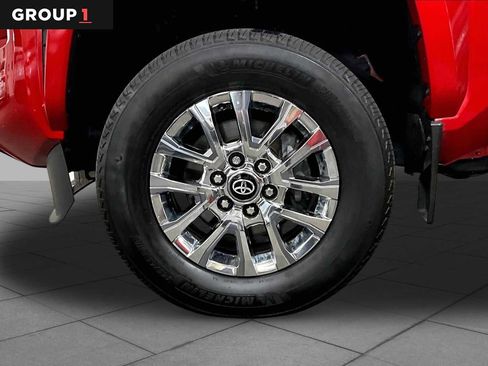 Certified 2025 Toyota Tacoma Limited AWD/4WD image 11