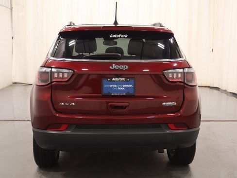 Used 2022 Jeep Compass Latitude AWD/4WD image 9