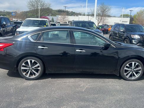 Used 2016 Nissan Altima 3.5 SR FWD image 3