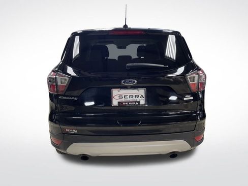 Used 2017 Ford Escape SE image 8