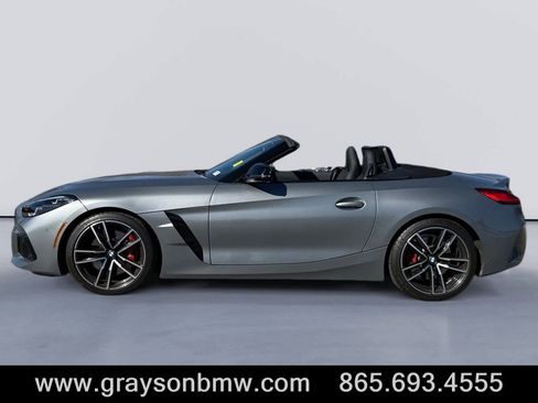 Used 2024 BMW Z4 M40i w/ Premium Package image 6