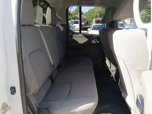 Used 2019 Nissan Frontier SV AWD/4WD image 13
