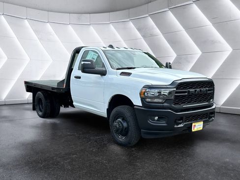 New 2024 RAM 3500 Tradesman image 8