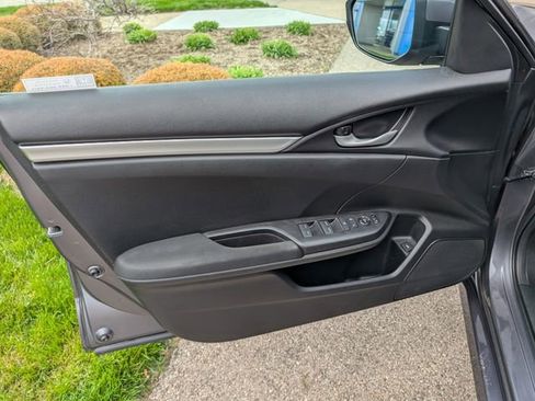Used 2021 Honda Civic LX image 10