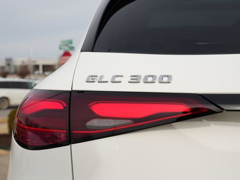 New 2026 Mercedes-Benz GLC 300 4MATIC image 14