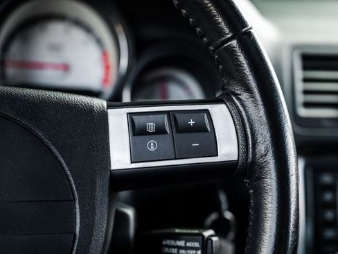 Used 2009 Dodge Challenger R/T RWD image 65