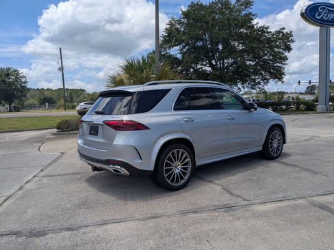 Used 2024 Mercedes-Benz GLE 350 4MATIC image 4