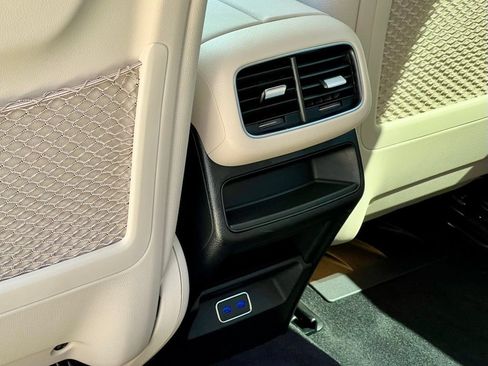 Certified 2025 Mercedes-Benz GLE 450e 4MATIC image 42