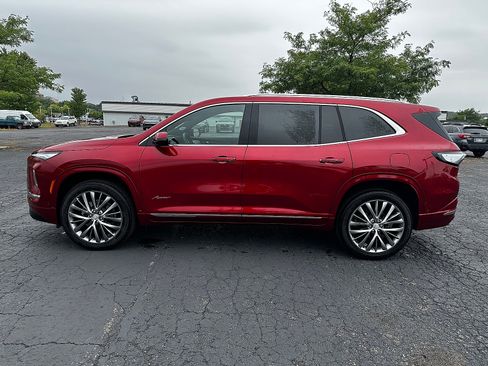 Used 2025 Buick Enclave Avenir w/ Super Cruise Package AWD/4WD image 6