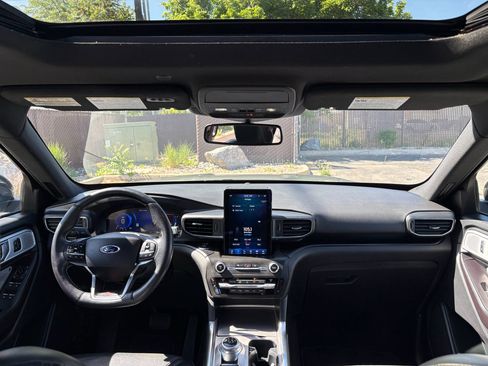 Used 2020 Ford Explorer ST w/ ST Street Pack AWD/4WD image 28